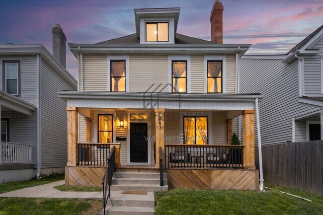 Building Photo - 463 S 22nd St