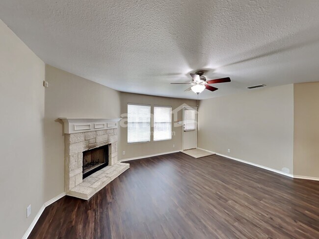 Building Photo - 24707 Hickory Meadow