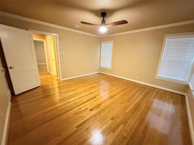 Building Photo - 6520 Weslayan St