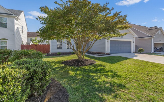 Building Photo - Gorgeous First-Time Rental in Popular Courthouse Estates! A Pet-Friendly Home, Fenced Yard, All A...