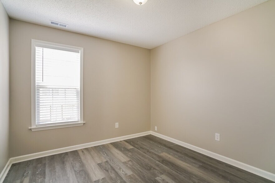 Building Photo - 4408 Windsock Ln