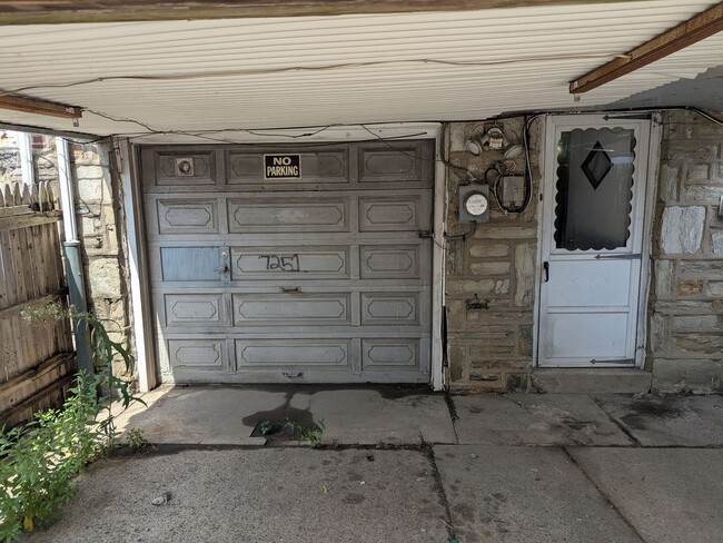 Building Photo - Updated Home - Northeast Philadelphia