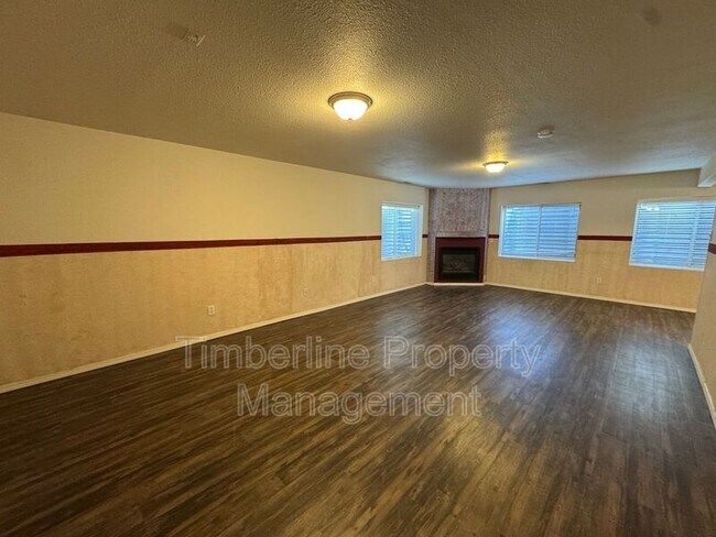 Building Photo - 3758 Pony Tracks Dr