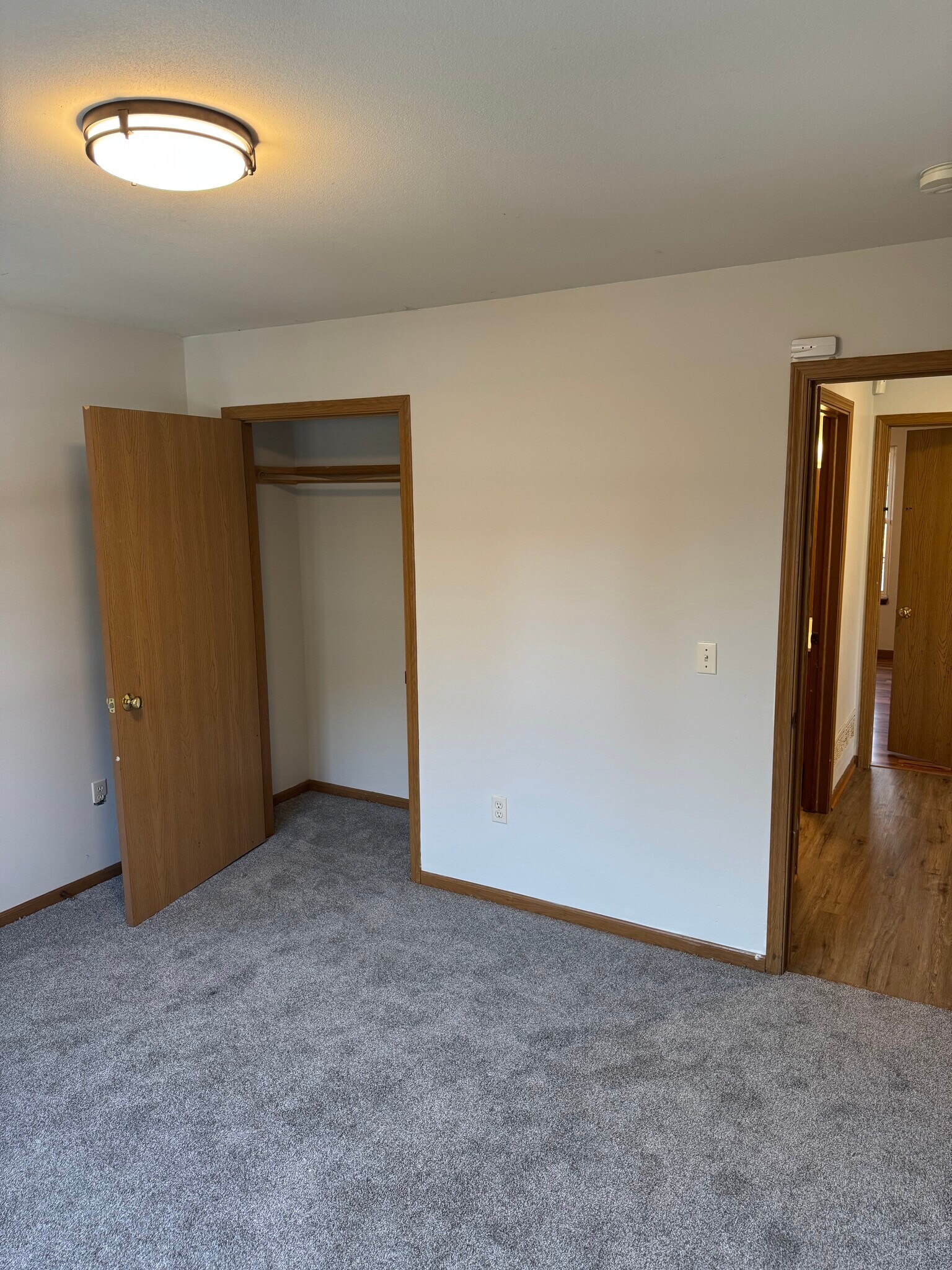 Building Photo - 614 Randolph St