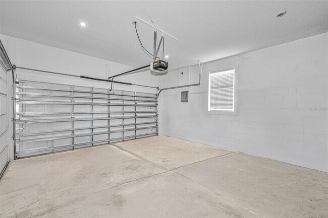 Building Photo - 13760 Stevenson Ln