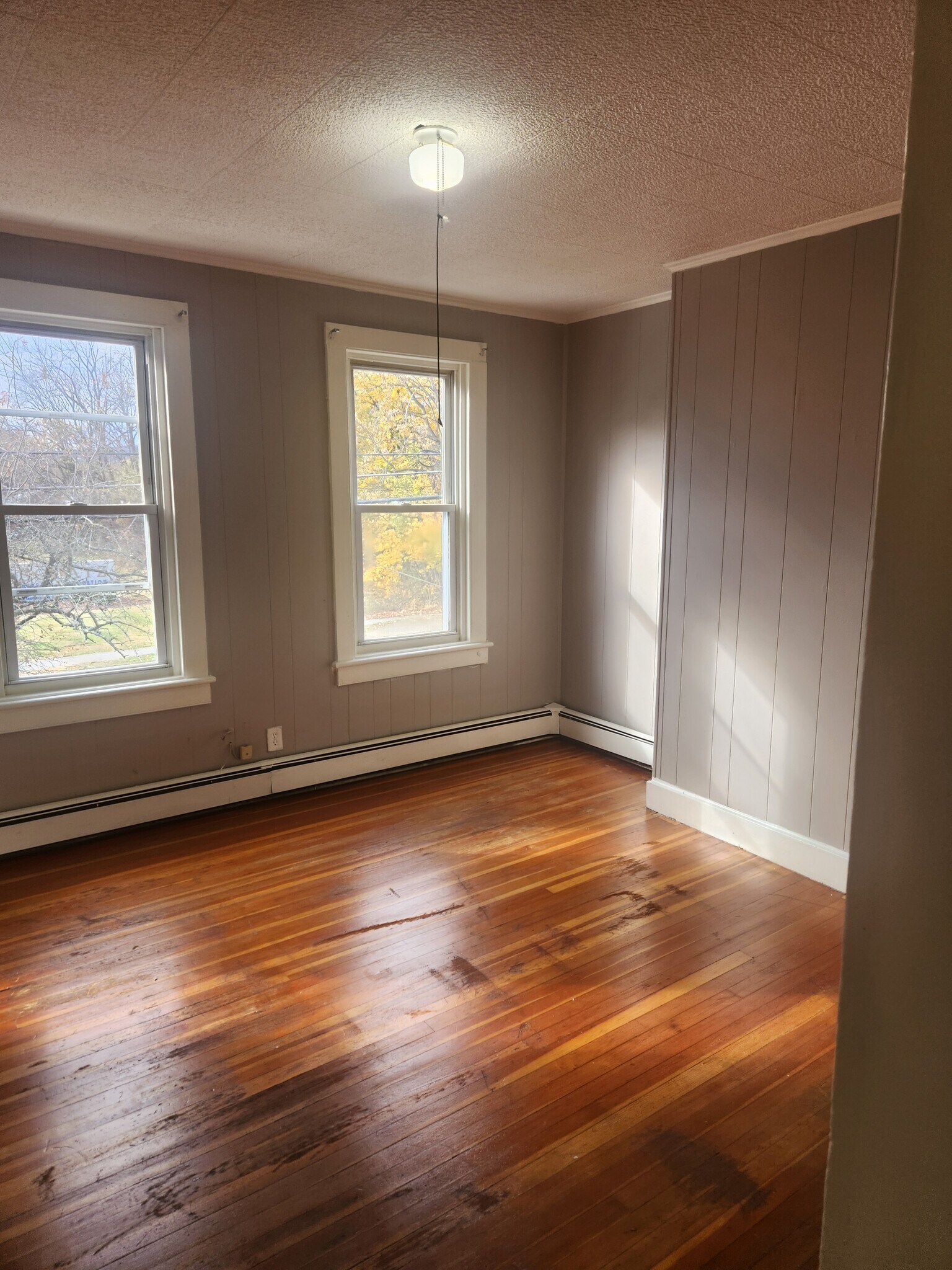 Building Photo - 11 Fairview Ave