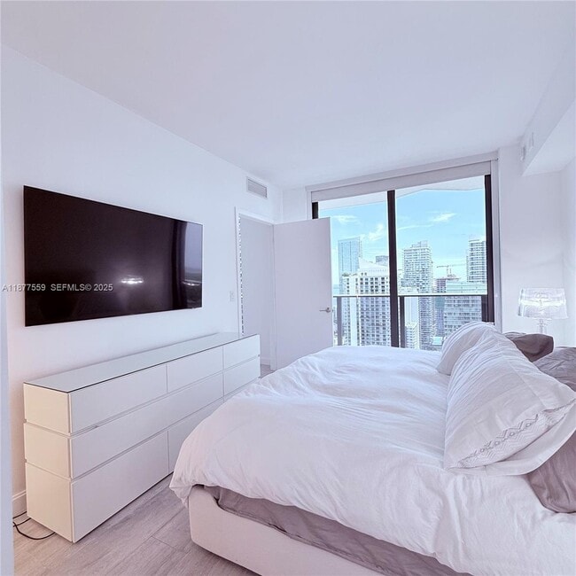 Building Photo - 55 SW 9th St