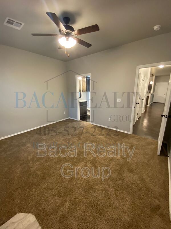 Building Photo - 1758 Eighty-Niner Ter