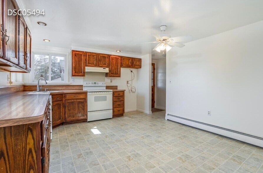 Building Photo - 56 Pond Ln