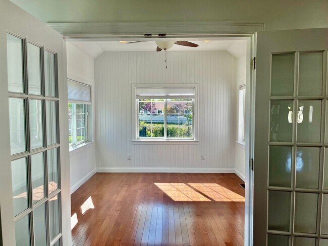 Building Photo - 6a Shea Ln