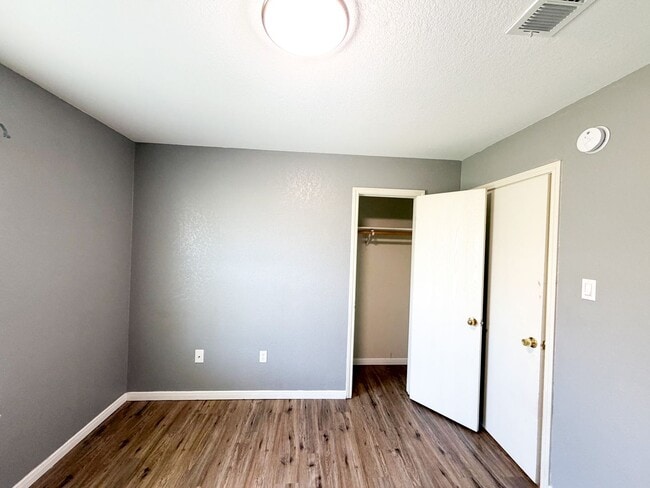 Building Photo - 2203 Indian Trail