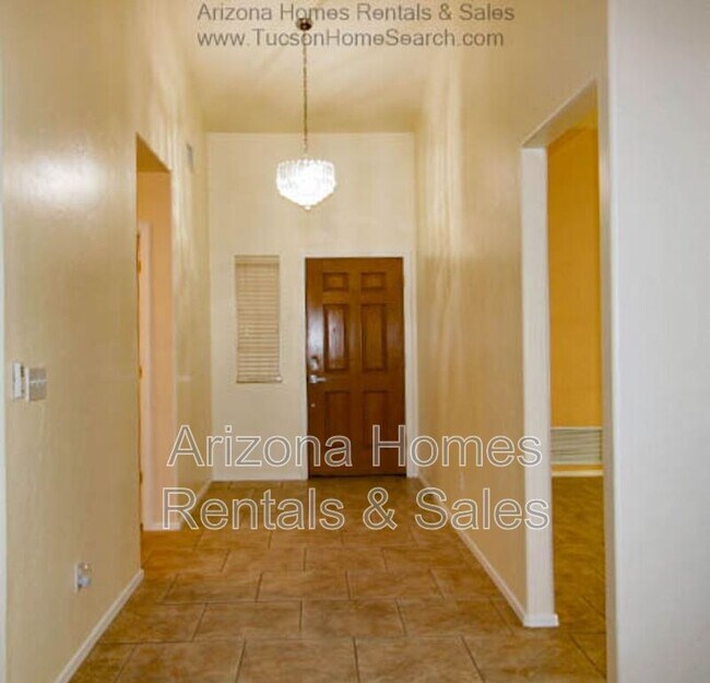 Building Photo - 9779 E Paseo San Ardo