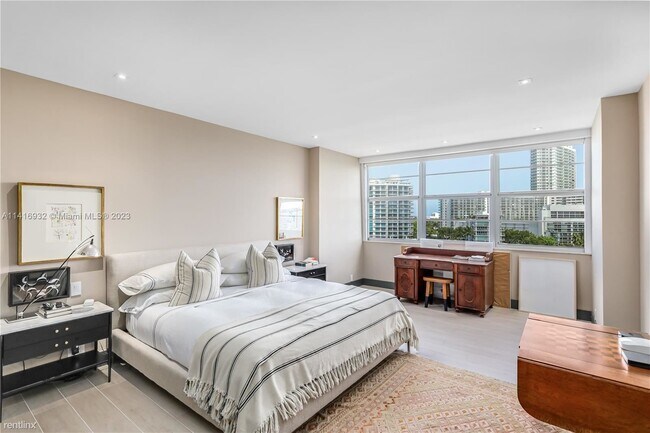 Building Photo - 2 br, 2 bath Condo - 20 Island Ave Apt 718