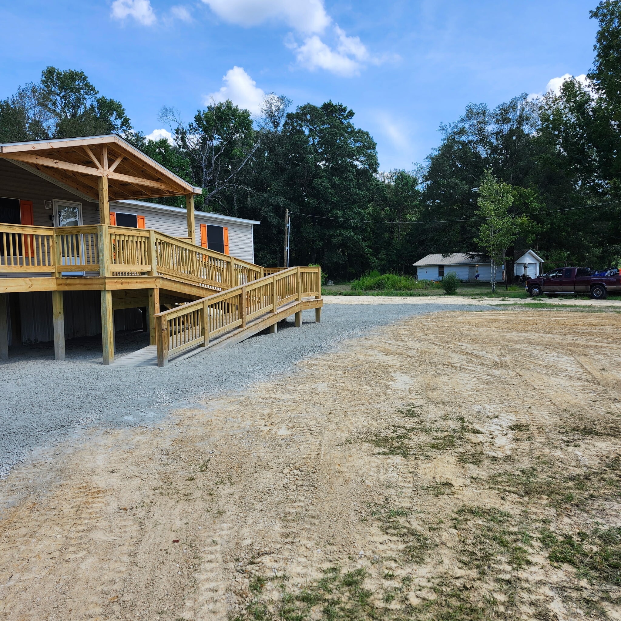 Building Photo - 35288 Curtis Dr