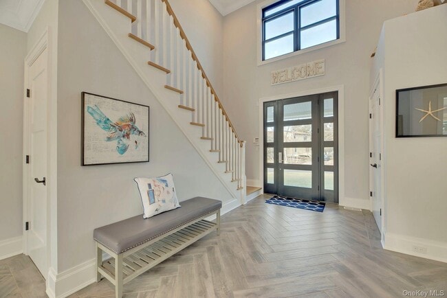 Building Photo - 165 Marine Pl