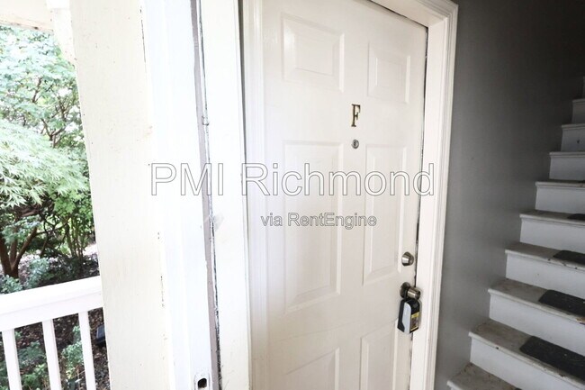 Building Photo - 513 S Harrison St