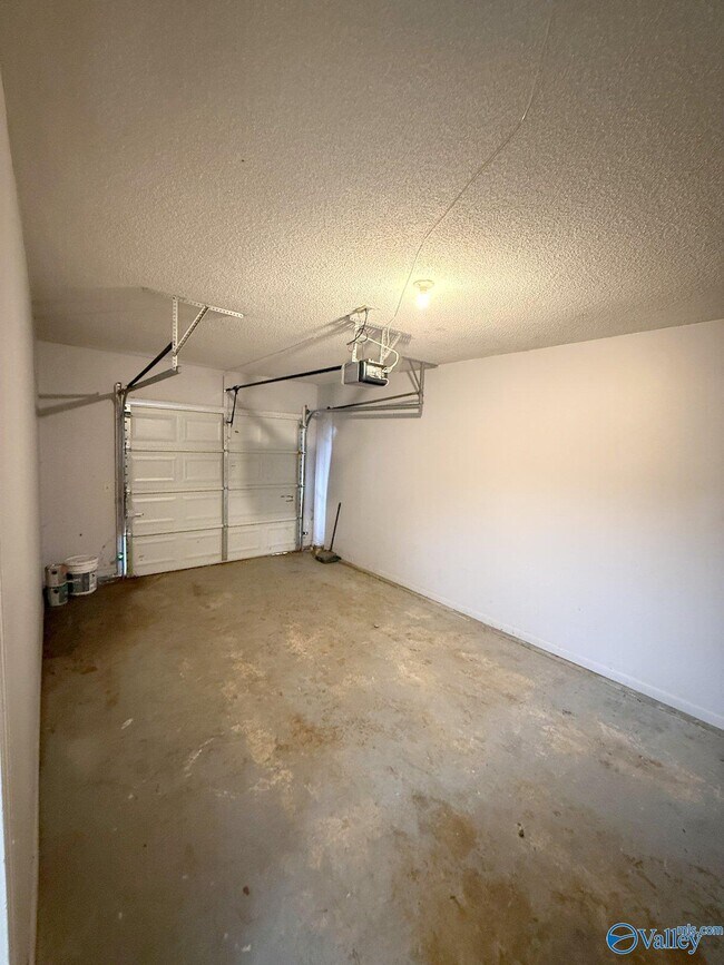 Building Photo - 640 Dawson Terrace NW