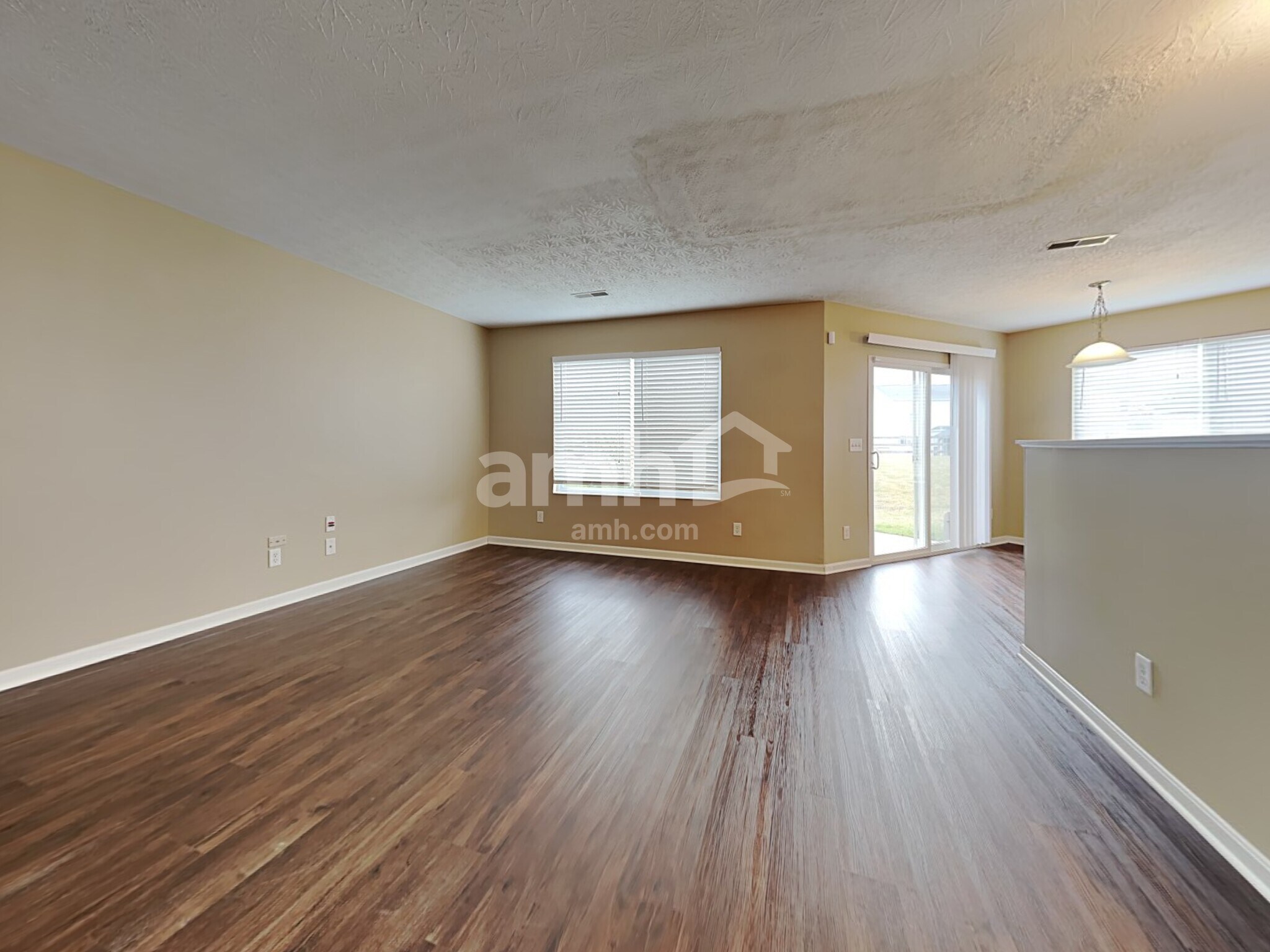 Building Photo - 6580 Riverview Ave