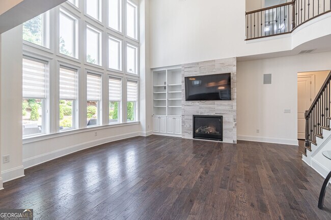 Building Photo - 829 Adler Ct