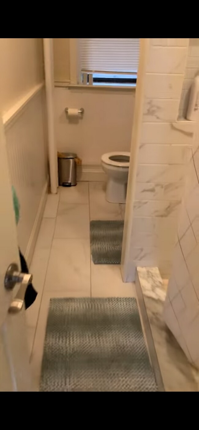 Building Photo - 24 Peterborough St