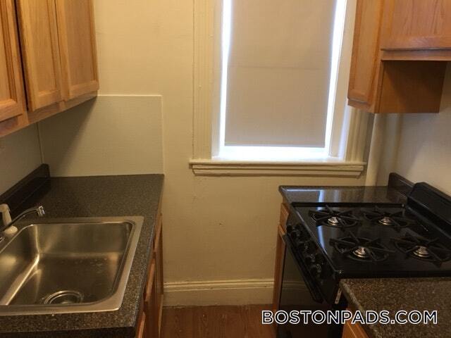 Building Photo - 1191 Boylston St