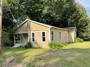 Building Photo - 3849 Alexander Ave