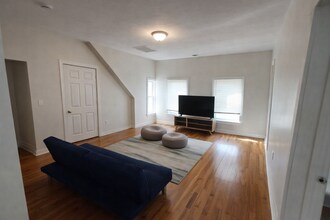 Building Photo - 64 Chase Ave