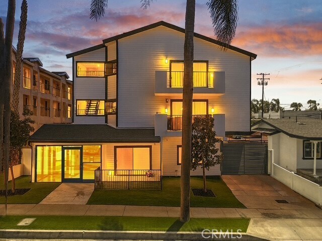 Building Photo - 1410 Coronado Ave