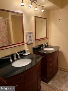 Building Photo - 7013 Whittier Blvd