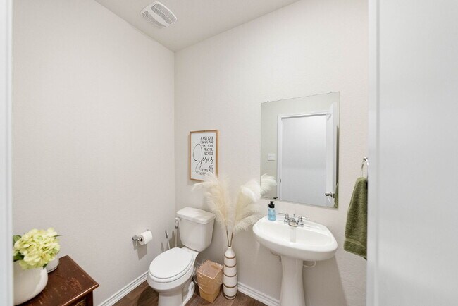 Building Photo - Want discounted utilities along with Free Rent? You came to the right place!