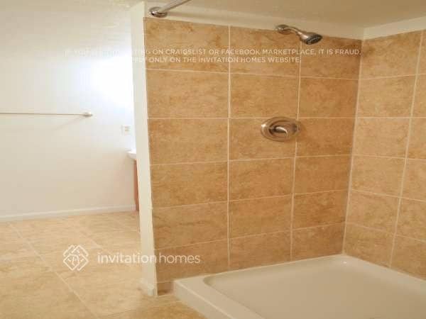 Building Photo - 4816 S Pitkin Way