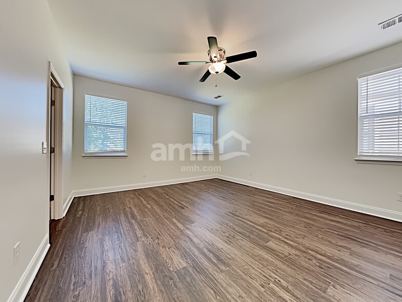 Building Photo - 127 Sago Ct