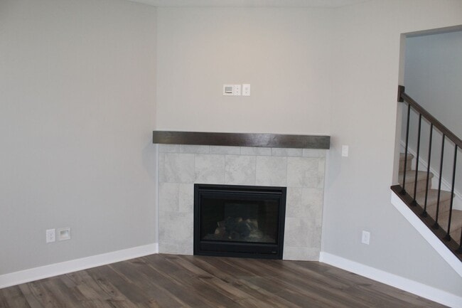 Building Photo - Beautiful Newer 5 BR Home in Brownsburg!