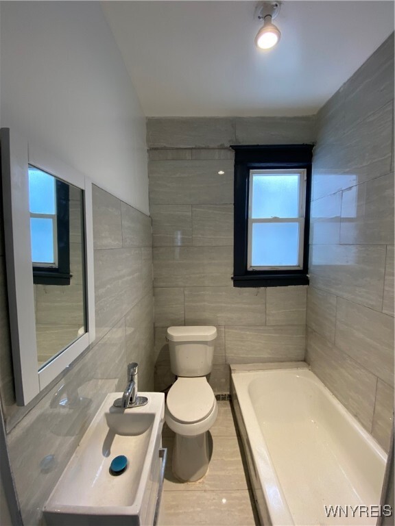 Building Photo - 111 N Ogden St