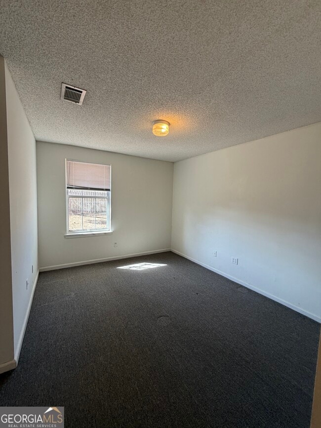 Building Photo - 303 Madison Ave