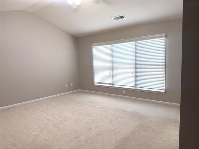 Building Photo - 8965 Friarbridge Dr