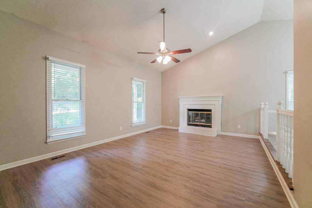 Building Photo - 8601 Stone Creek Ct