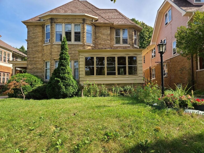 Building Photo - 3472 N Downer Ave