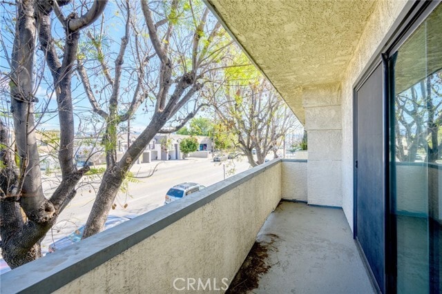 Building Photo - 16226 Vanowen St