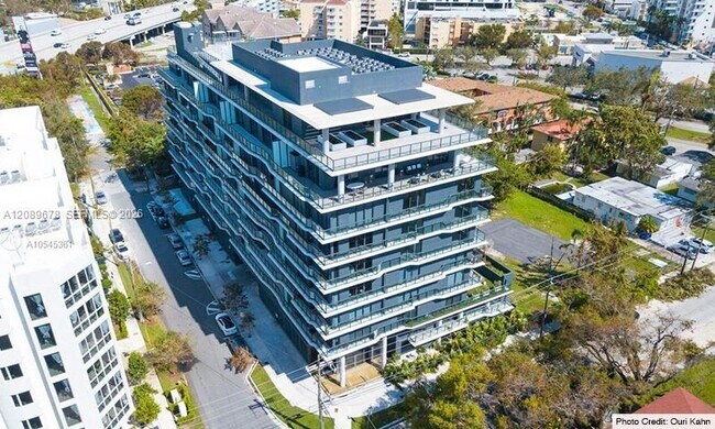 Building Photo - 201 SW 17th Rd