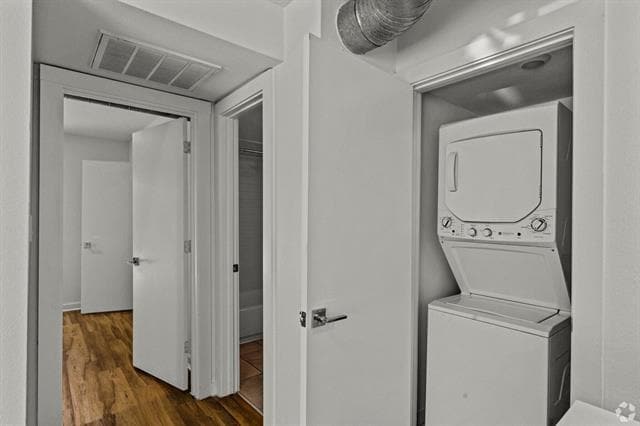 Building Photo - 4505 Cedar Springs Rd