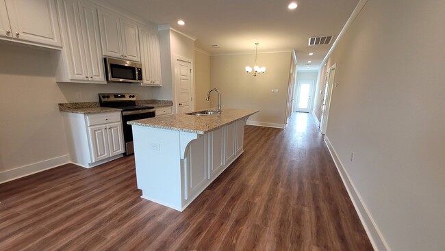Building Photo - Brand New home in Zachary!