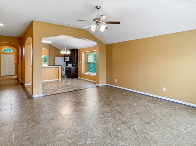 Building Photo - 9303 Daisy Cove Ln