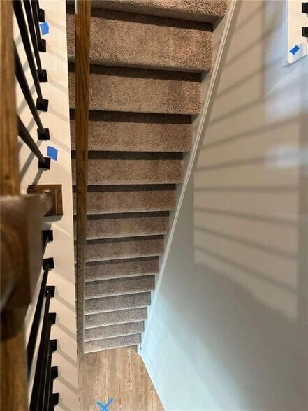 Building Photo - 420 Pt Pl Dr