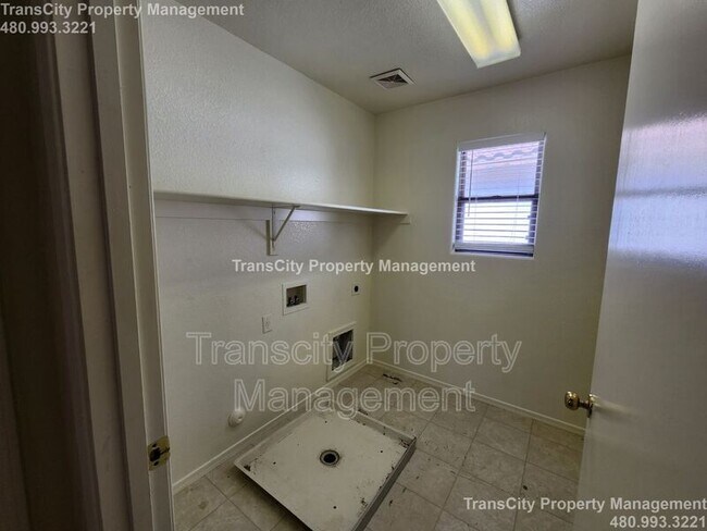 Building Photo - 5854 E Harmony Ave