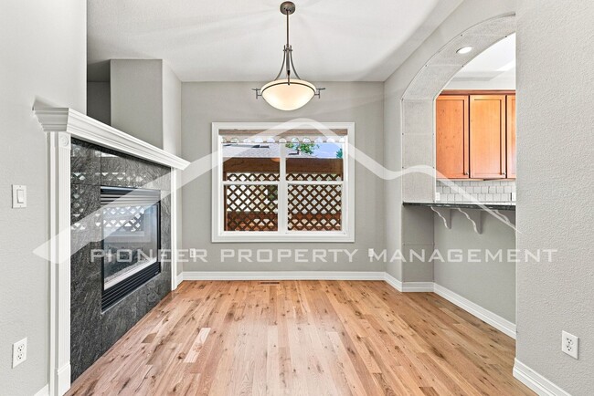 Building Photo - 4570 Meade St
