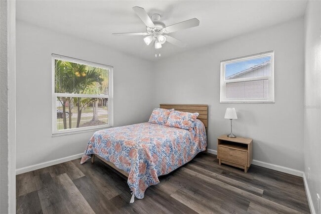 Building Photo - 2832 47th Ave S