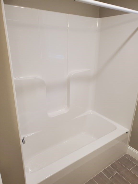 Building Photo - 110 Lucerne St