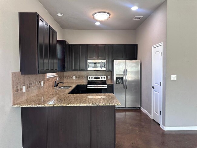 Building Photo - 200 Mauna Kea Ln