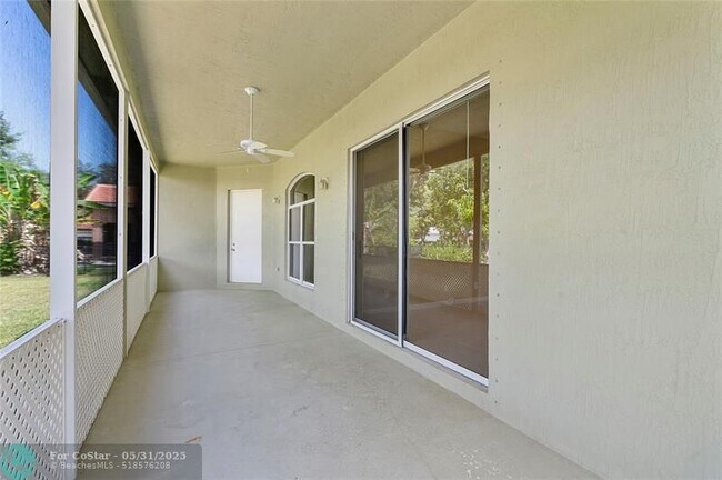 Building Photo - 11517 NW 49th Ct